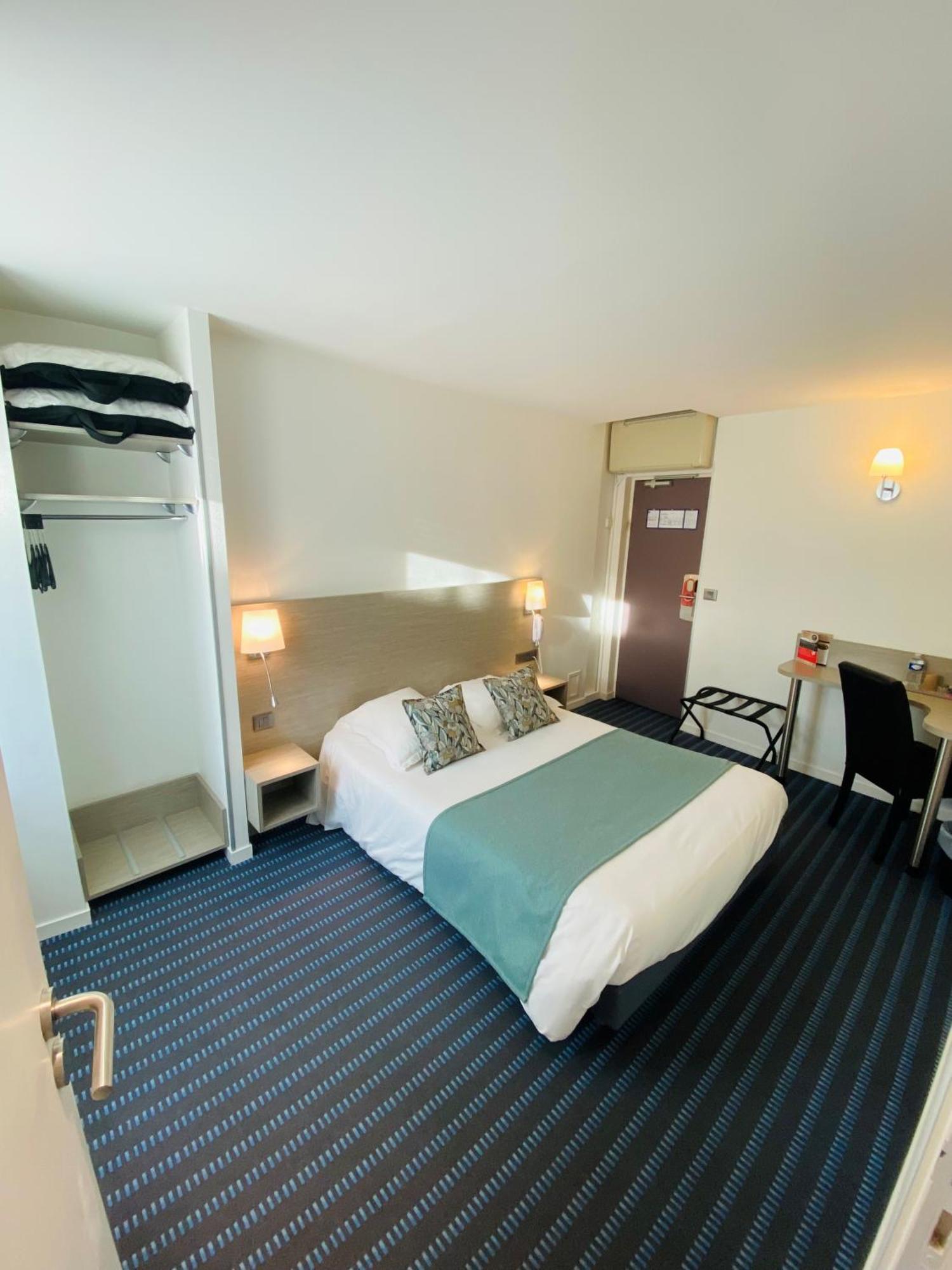 Hotel Du Louvre Cherbourg-en-Cotentin Bagian luar foto